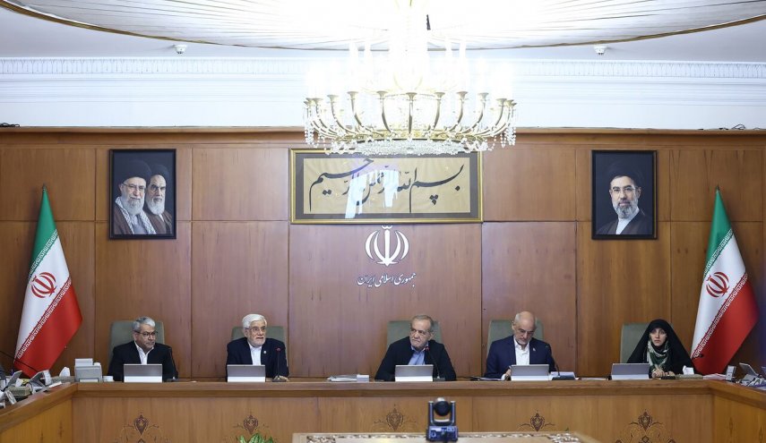 رئیس‌جمهور: دولت برای عبور از شرایط «نه جنگ، نه صلح» تلاش می‌کند