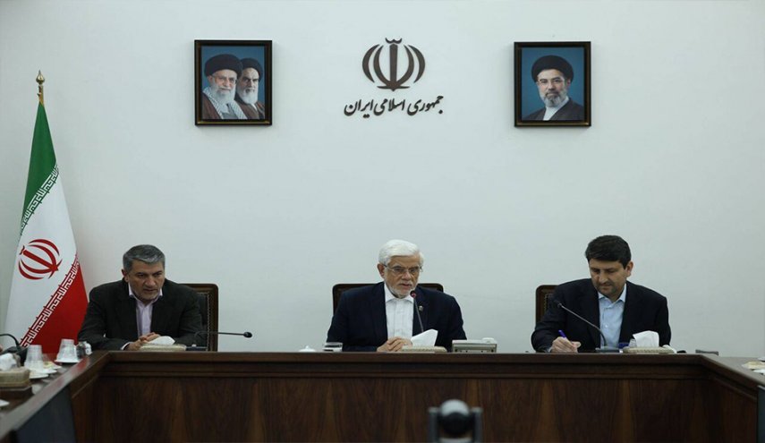 عارف يوعز بتشكيل فريق عمل دائم لصياغة قوانين الفضاء الرقمي
