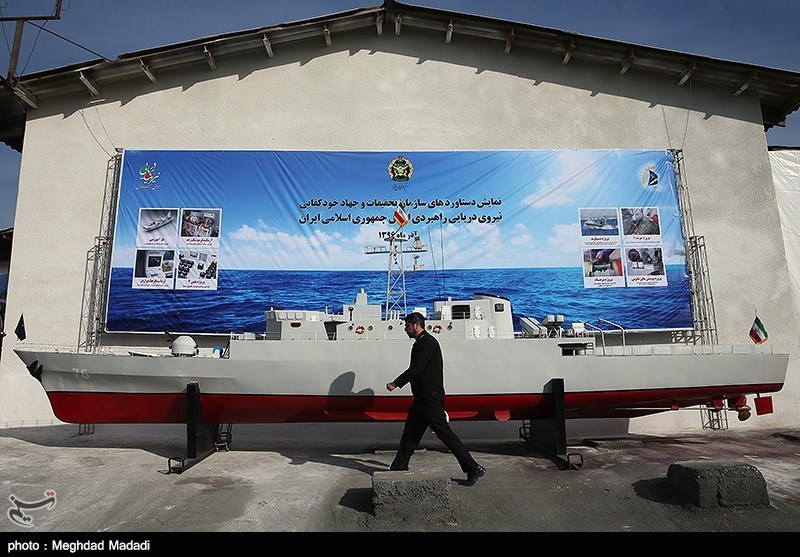 بالصور/ البحرية الايرانية تعرض 9 منجزات دفاعية جديدة