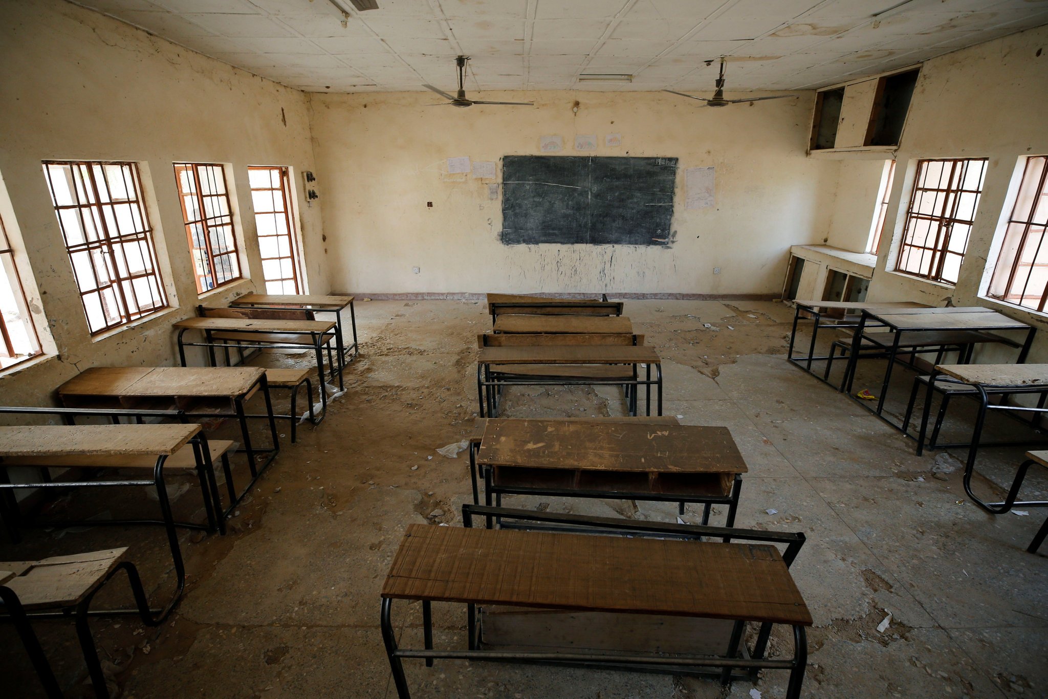 أحد صفوف المدرسة التي أختطفت منها الفتيات في دابتشي