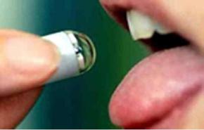 كاميرا تسبح فى الجهاز الهضمى البشري بحرية