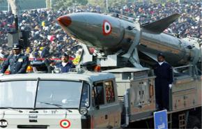 الهند تختبر صاروخا  يحمل رؤوساً نووية