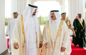 كاتب سعودي يدعو البحرين للانضمام الى الامارات