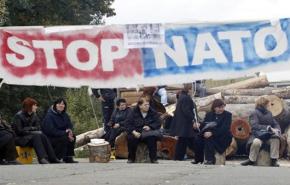 الصرب يمنعون حلف الاطلسي من ازالة حواجز في كوسوفو