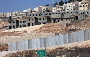 تشريع اسرائيلي يصادر حق الفلسطينيين باستعادة أراضيهم