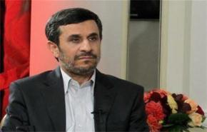 احمدي نجاد: يقظة الشعوب تعجل مسار زوال الهيمنة الصهيونية