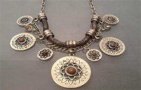 دراسة.. المجوهرات المقلدة قد تسبب السرطان