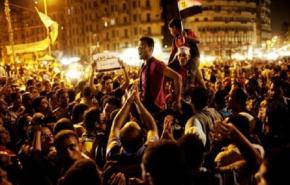 تظاهرة حاشدة في ميدان التحرير تطالب بعزل شفيق