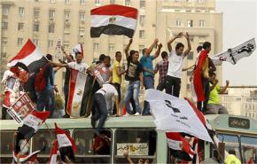 مسيرة لاحزاب وقوى مصرية ضد انقلاب العسكر على الثورة