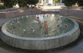 مقتل 17 شخصاً جراء موجة حر شديدة تجتاح الجزائر