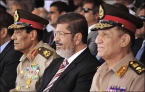 مرسي يلغي الاعلان الدستوري ويحيل طنطاوي وعنان للتقاعد
