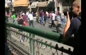 مصر بعد الثورة: اشتباكات بين معارضين و مؤيدين لمرسي