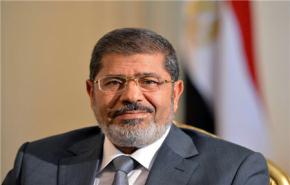 مرسي يعين مسيحيا وامرأة وسلفيا في فريقه الرئاسي