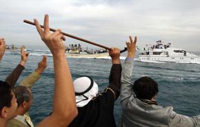 ابحار سفينة من نابولي لكسر الحصار المفروض على غزة