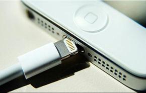 أبل تزود هواتف أي فون 5 بشاحن صعب التقليد