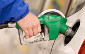 العلماء ينتجون البنزين من الماء والهواء