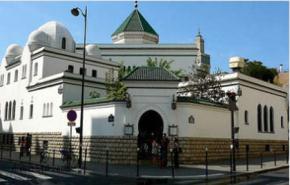 استطلاع: نصف الفرنسيين يرون في الاسلام تهديداً لهويتهم