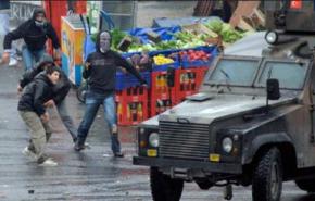  الشرطة تشتبك مع أكراد اثناء تشييع مقاتلين لهم بتركيا 