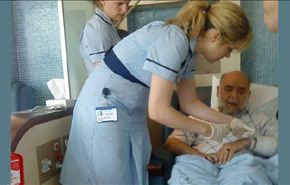 حسن مشيمع: يعذبونني ويدعون الحرص على صحتي