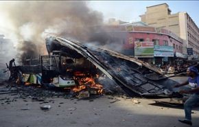 عشرات الضحايا بتفجيرات استهدفت حافلات بباكستان