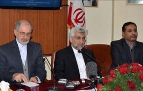 ايران لن تتراجع عن حقوقها النووية وتستعد للحوار