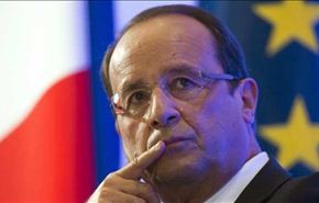 هولاند : فرنسا بدأت عملية عسكرية ضد مسلحي مالي