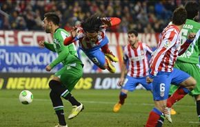 أتلتيكو يضع قدماً في نصف نهائي كأس الملك