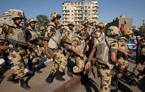 نگرانی انقلابیون از دولت سایه نظامیان در مصر