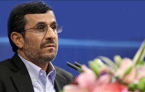 الرئيس الايراني يزيح الستار عن المقاتلة 