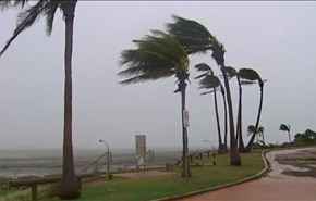 توفان استوايي استراليا را درمي نوردد