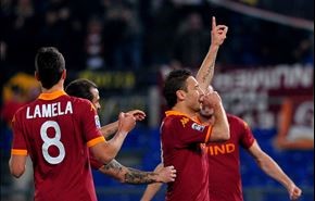 روما يهزم جنوة في ليلة تألق توتي