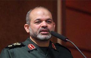 ايران تزيح الستار عن انجازات في مجال الغواصات