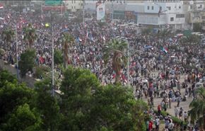 ناشط يمني يدعو لنقل التظاهرات الى اماكن حساسة