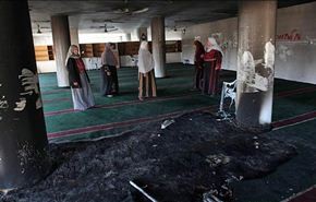 جنود الاحتلال يضرمون النار في مسجد بالخليل