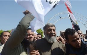 شبکه های مخالف، در محاصرۀ هواداران مرسی