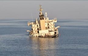 غرق سفينة تركية قبالة سواحل عمان غداة احتراقها
