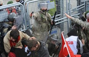 درگیری پلیس با مردم معترض در ازمیر ترکیه