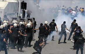 الشرطة التركية تعتقل العشرات في كافة انحاء البلاد
