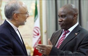 وزير الخارجية الإيراني يبدأ جولة لثلاثة بلدان افريقية