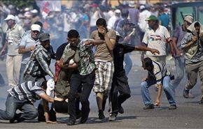 3 قتلى بالقاهرة باشتباكات بين محتجين والجيش