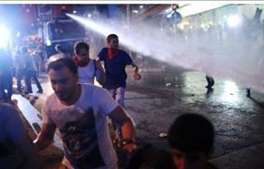 بازداشت تظاهركنندگان در ميدان تقسيم استانبول