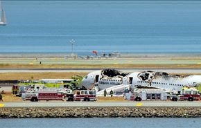 نخستین تصاویر از سقوط بوئینگ 777 در غرب آمریکا