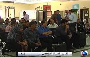 ازمة مصر تمنع الاف المعتمرين الفلسطينيين من العودة+فيديو