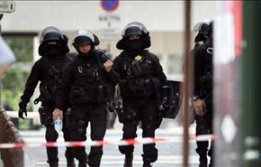 شرطة باريس متيقظة بعد ليلة من العنف في المدينة