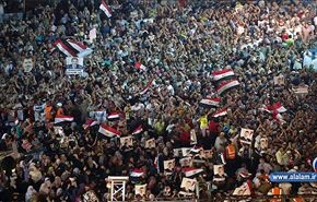 انصار مرسي يوسعون اعتصاماتهم ومبادرة لحل الازمة