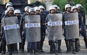 معارض بحريني : النظام قام بعسكرة البحرين