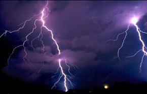 مقتل 32 شخصا بسبب الصواعق بالهند