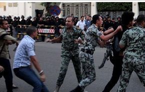 حمله به تجمع خانواده‌های زندانيان سياسي در مصر