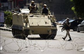 الجيش المصري يغلق ميداني التحرير وعبدالمنعم رياض
