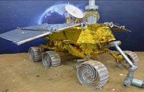الصين ترسل سيارة إلى القمر ومسبار هندي يبدأ رحلته إلى المريخ